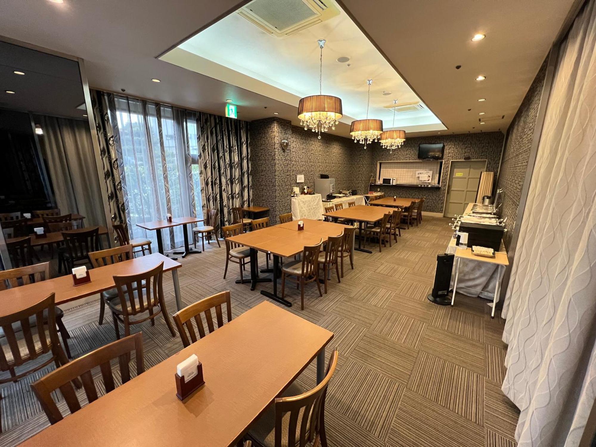 ロイヤルホテル うお八 豊田市 エクステリア 写真