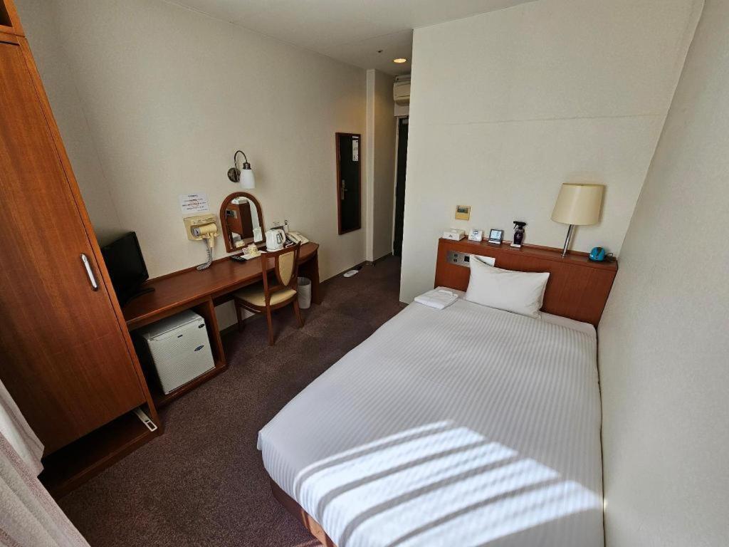 ロイヤルホテル うお八 豊田市 エクステリア 写真