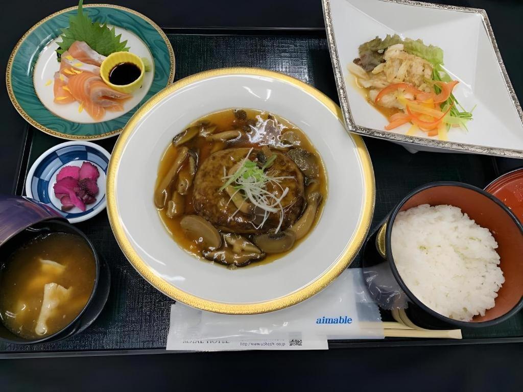 ロイヤルホテル うお八 豊田市 エクステリア 写真